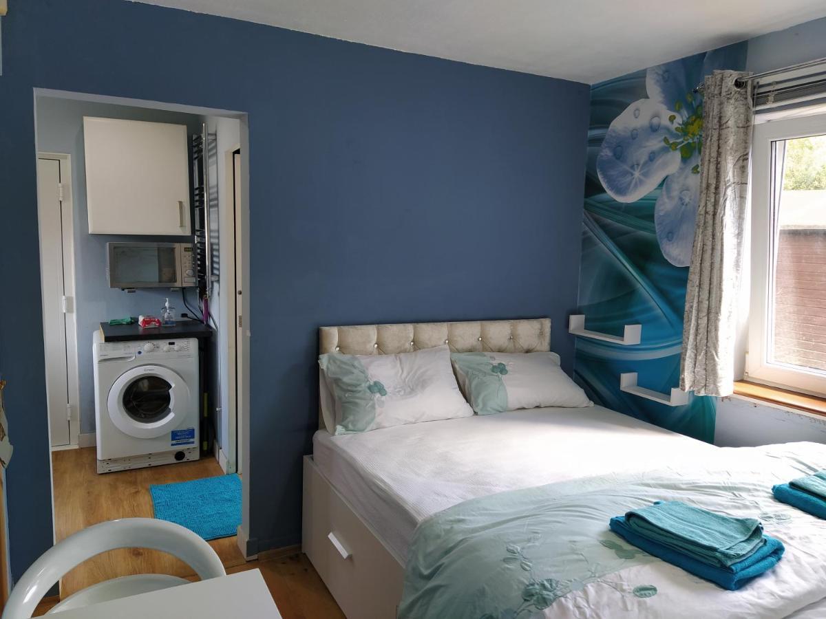 Self Catering Studio Flat Lejlighed Edinburgh Eksteriør billede